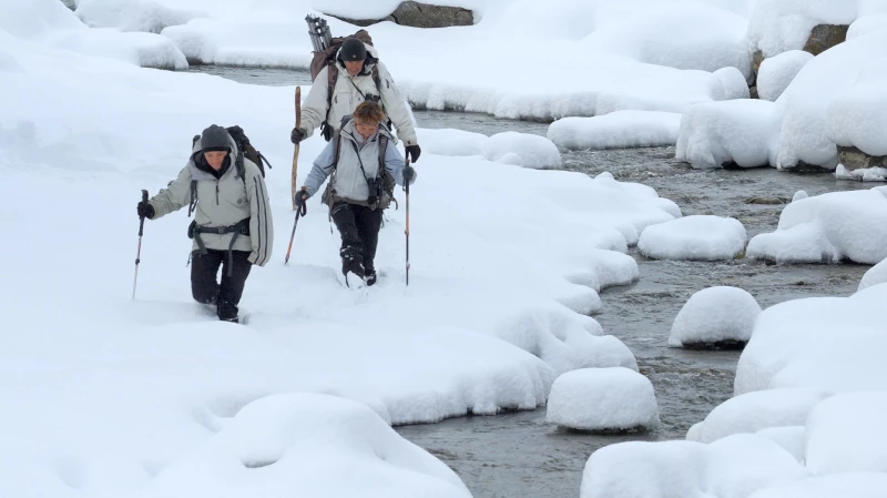 SAUVAGE, LE CHAMOIS, L’AIGLE ET LE LOUP